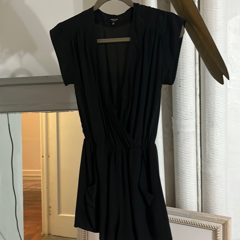 Short black Aritzia romper. Size XS